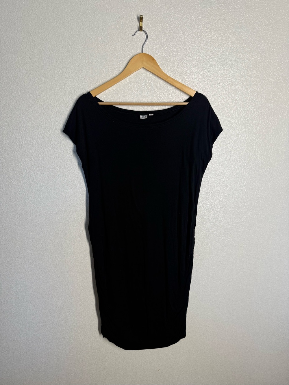 GAP Black Scoop-Neck Midi Maternity Dress